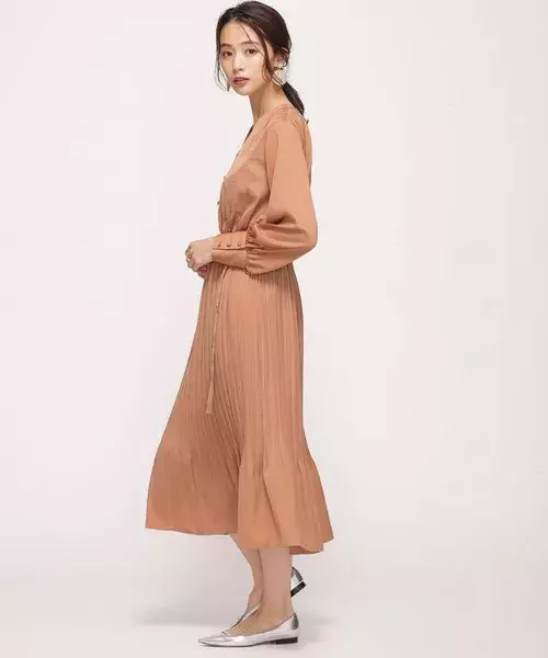 おしゃれさんはみんな愛用している 簡単おしゃれが魅力のワンピース ローリエプレス