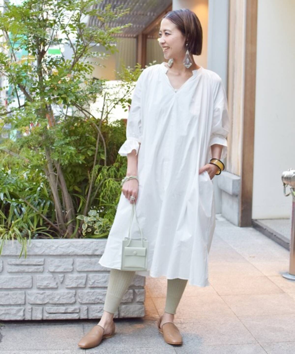 春から私はナチュラル派 コットンワンピース 大人女子のマストアイテムコーデ ローリエプレス