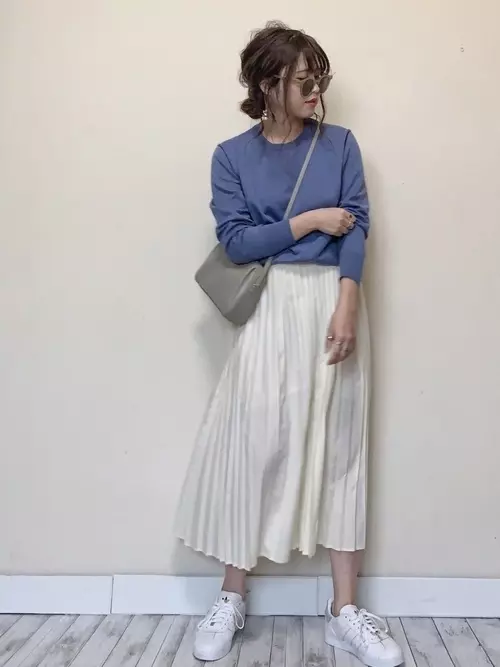 30代女性の ユニクロ 春コーデ15選 プチプラでも楽しめる春 ローリエプレス