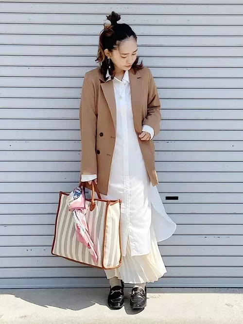 テーラードジャケットコーデ 最新トレンド着こなし術を総まとめ ローリエプレス