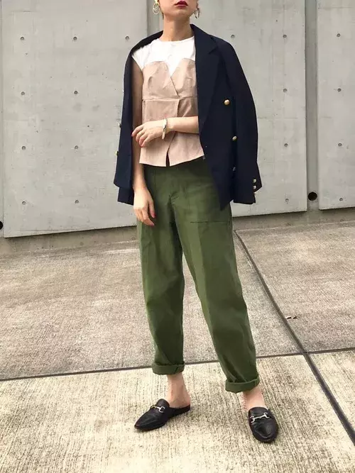 テーラードジャケットコーデ 最新トレンド着こなし術を総まとめ ローリエプレス