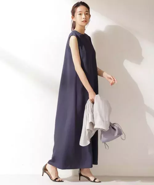 30代40代コーデ 甘くなり過ぎない大人のワンピーススタイル ローリエプレス