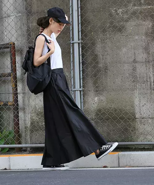 春夏スタイルがぐっと女性らしく 大人可愛い フレアスカート のトレンドコーデ ローリエプレス