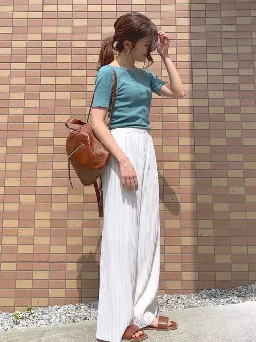 Gu で作る夏のおしゃれレディースファッション 15days ローリエプレス