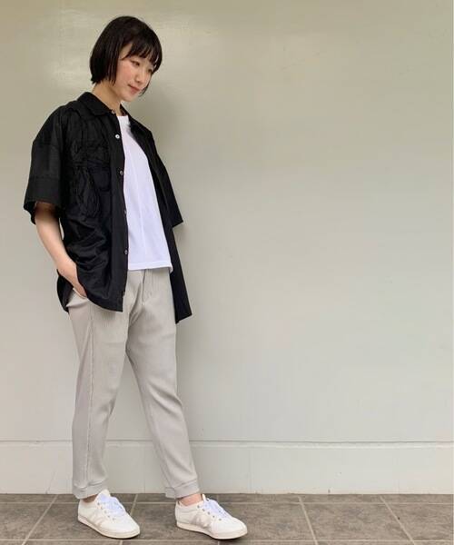 ジャージ スウェット素材パンツでラクチン ラフ感がたまらない大人の夏コーデ ローリエプレス