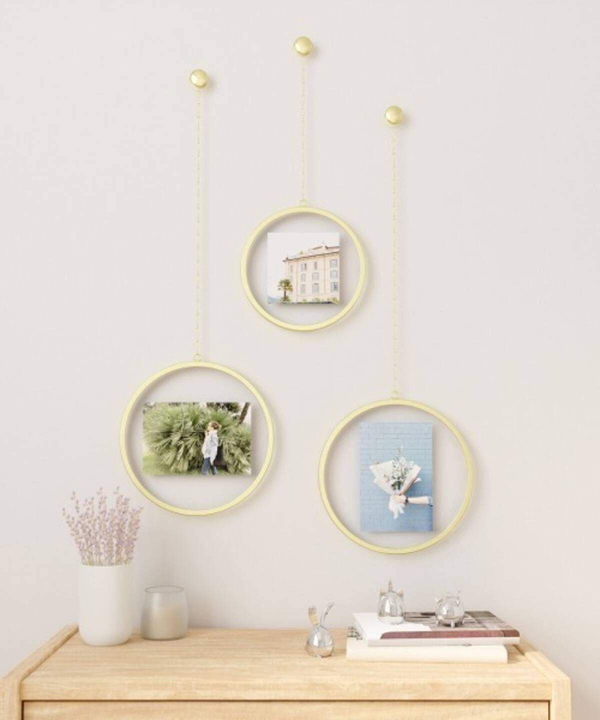 お洒落なフォトフレーム選 センス溢れる写真ディスプレイでインテリアを格上げ ローリエプレス