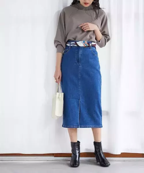 スカートでレディライクに 30代アラサー女性のデイリーコーデ ローリエプレス