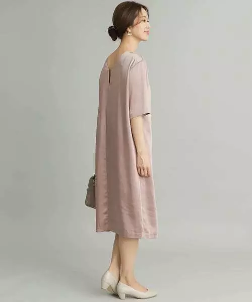 秋のトレンドカラー スモーキーピンク シチュエーション別コーデを特集 ローリエプレス