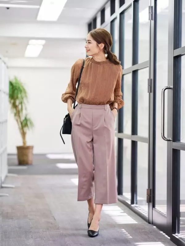 30 40代女性向け 秋が楽しくなる 肌寒さに負けないおしゃれコーデ15選 ローリエプレス