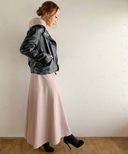 スウェットワンピースの着こなし15選 ワンマイル以上だっておまかせ ローリエプレス