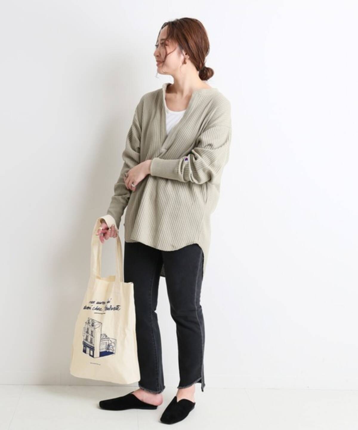 黒パンツの着回し冬コーデ15選 絶対に持っておきたい頼れるデイリーアイテム ローリエプレス