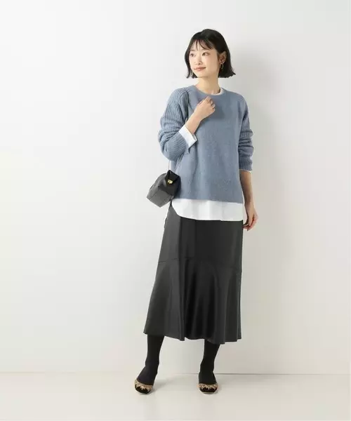 冬コーデのマンネリに効く 大人女子におすすめの洗練ブルーニット ローリエプレス 冬コーデのマンネリに効く 大人女子におすすめの洗練ブルーニット ローリエプレス