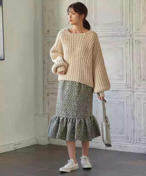 30代40代のレディース冬コーデ 今こそスカートの力で女っぽさ満点服を ローリエプレス