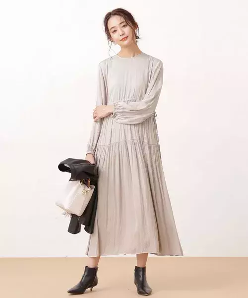 40代に似合うワンピースコーデは 簡単に作れるスタイリングのコツ ローリエプレス