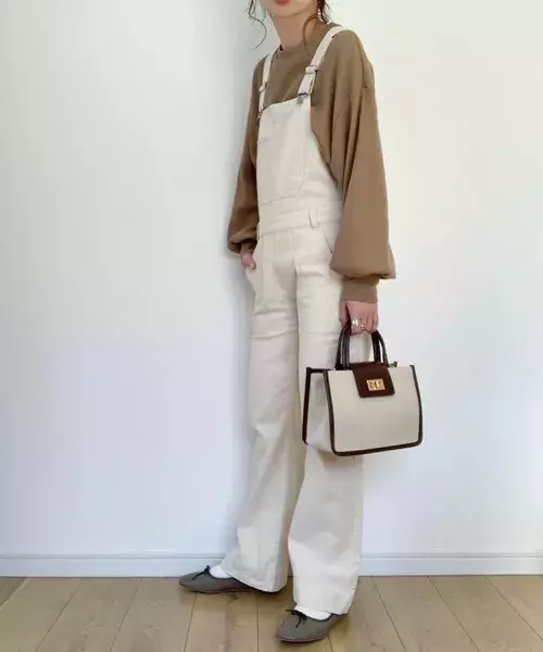 30代におすすめの サロペット コーデ見本帖 大人っぽく着こなすコツをご紹介 ローリエプレス