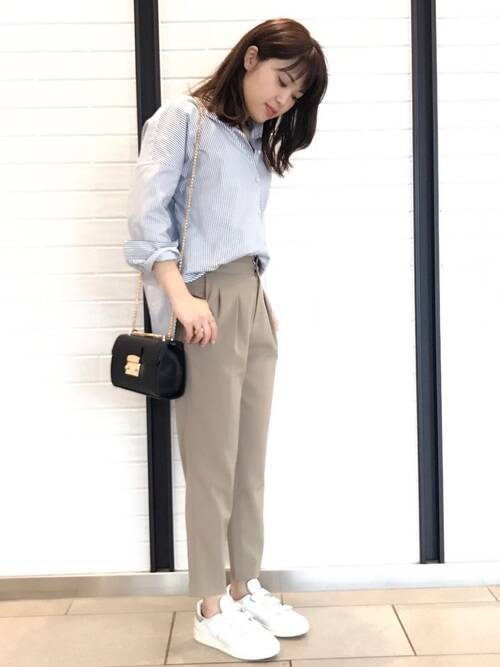 スニーカーは スタンスミス 一択 一気におしゃれ上級者になれるコーデテク ローリエプレス