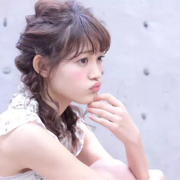 子どもっぽさを払拭 今注目の大人かわいいツインテールアレンジ ローリエプレス