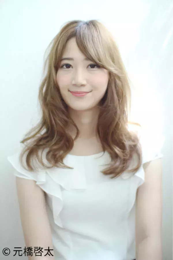 小顔効果も 丸顔さんに似合うおすすめのヘアスタイル ローリエプレス 小顔効果も 丸顔さんに似合うおすすめのヘアスタイル ローリエプレス