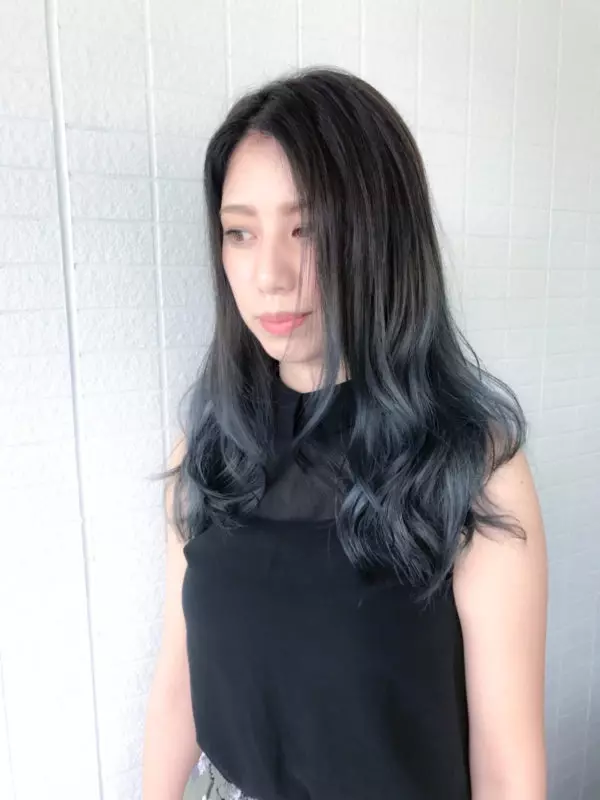 黒髪でも重く見えないロング ミディアムのおすすめヘアカタログ ローリエプレス