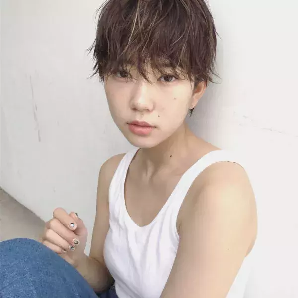 外人風ヘアスタイルになりたい ハイライトの入れ方がポイント ローリエプレス 外人風ヘアスタイルになりたい ハイライトの入れ方がポイント ローリエプレス