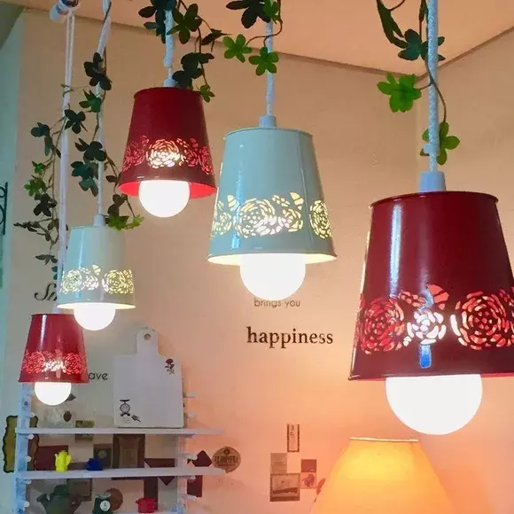 100均アイテムでライトをdiy 真似したい素敵なアイディアをご紹介 ローリエプレス 100均アイテムでライトをdiy 真似したい素敵なアイディアをご紹介 ローリエプレス