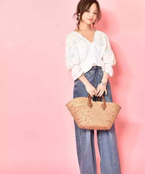 いつものデニムコーデを格上げ 春はほんのりかわいいがテーマ ローリエプレス