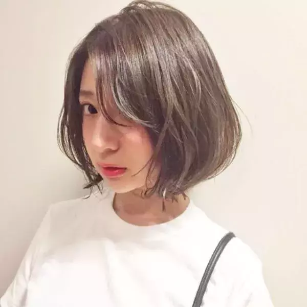 子供っぽくならないボブにしたい 大人の女性に人気の前下がりボブ ローリエプレス