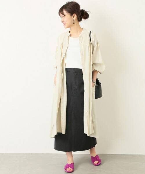 今旬の前開きロングワンピ ガウン風に羽織るおしゃれなレイヤードスタイルを大特集 ローリエプレス