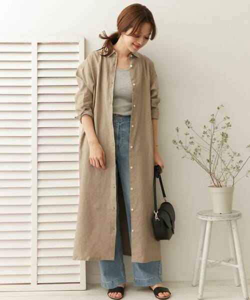 羽織りにも使えてコーデの幅が広がる 優秀ワンピースのおしゃれな着こなし例15選 ローリエプレス