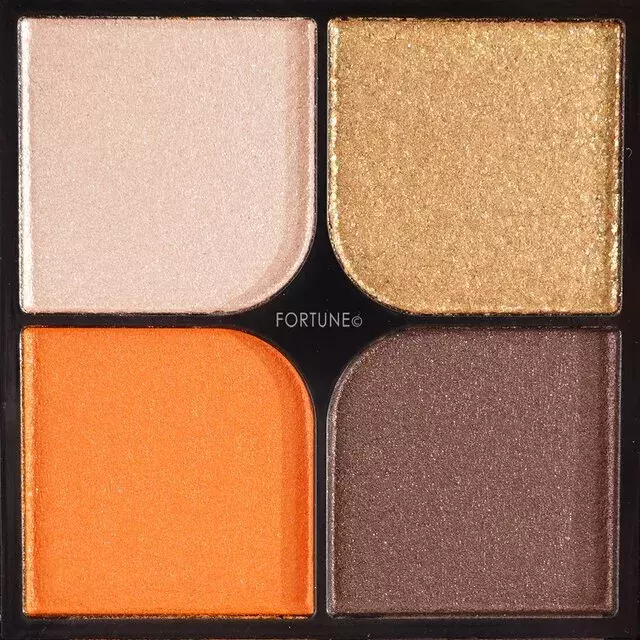 Kate ケイト 21秋新作 女性のイラストが飛び出す4色アイシャドウ トラップアイパレット 限定発売 ローリエプレス