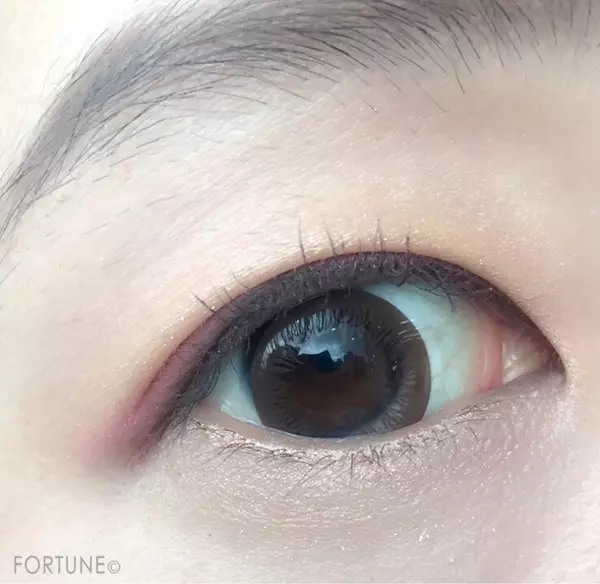 カネボウ化粧品コフレドール10周年記念ビジューコレクションのコフレドール 6セレクションアイズでアイメイクしてみた ローリエプレス