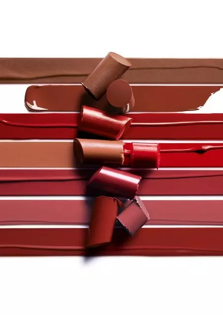 Ysl 21春 血色ブラウンで旬顔へ導く ルージュ ヴォリュプテ シャイン ローリエプレス