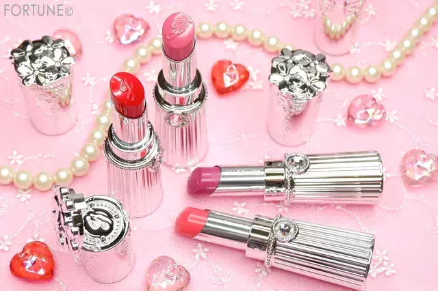 ジルスチュアート新色リップはうるツヤ唇に パケも色味も抜群にかわいい ローリエプレス