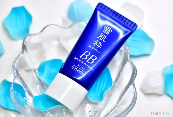 コンビニで手に入る雪のような透明感 1本6役の 雪肌粋bb でspf50 Pa のuvケアまで ローリエプレス