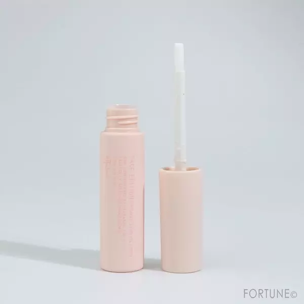 エテュセリニューアル第2弾 大人気の オイルブロックベース スキンケアパウダー がフェイスエディションとして4 23登場 ローリエプレス