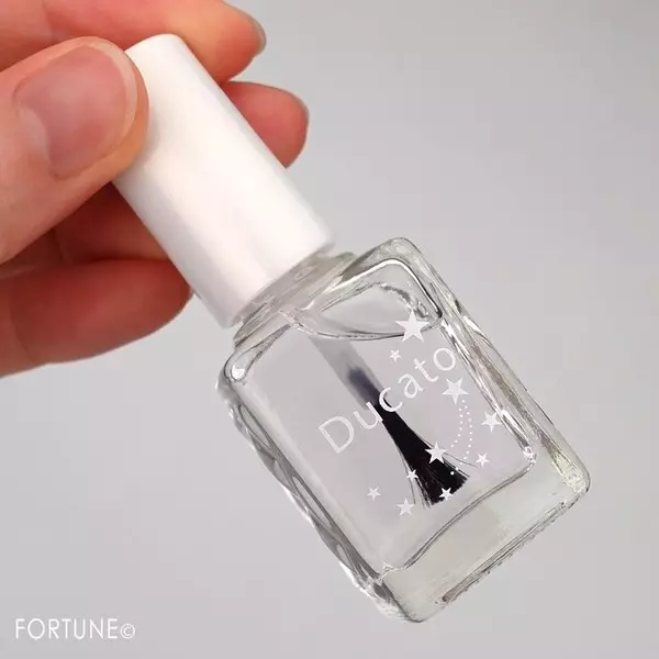 自爪補強 ツヤ感 色補正まで 簡単にネイルケアができる爪補強コート9種類を徹底レビュー ローリエプレス