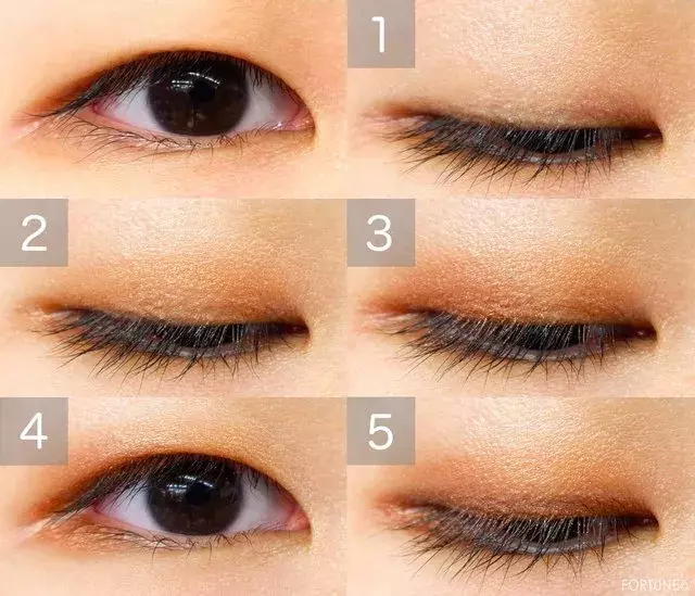 一重メイク まずは基本からチャレンジ 一重まぶたさん向け正統派アイメイクをレクチャー キャンメイク デジャヴュなどおすすめアイテムもご紹介 ローリエプレス 一重メイク まずは基本からチャレンジ 一重まぶたさん向け正統派アイメイクをレクチャー キャンメイク デジャヴュなどおすすめアイテムもご紹介 ローリエプレス