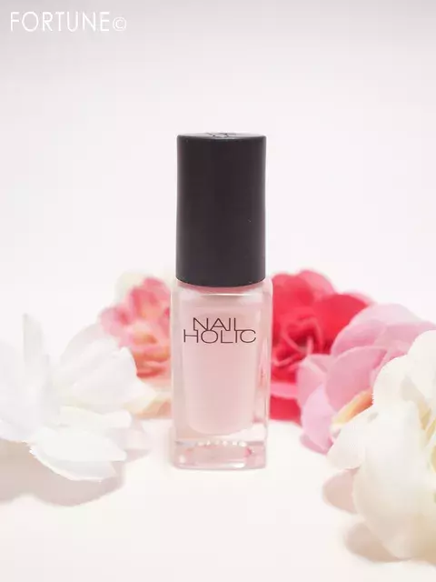 プチプラで高発色 ピンクのマニキュアを探すならネイルホリックで ローリエプレス プチプラで高発色 ピンクのマニキュアを探すならネイルホリックで ローリエプレス