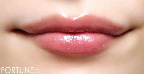 トレンドの紫ラメリップ 人気3ブランドを徹底検証 ローリエプレス