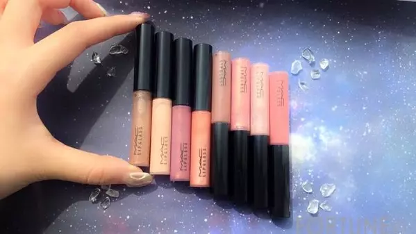 ミニサイズのm A Cコスメ リトルマック Little M A C がついに発売 魅惑的なリップ手に入る リップガラス をレビュー ローリエプレス