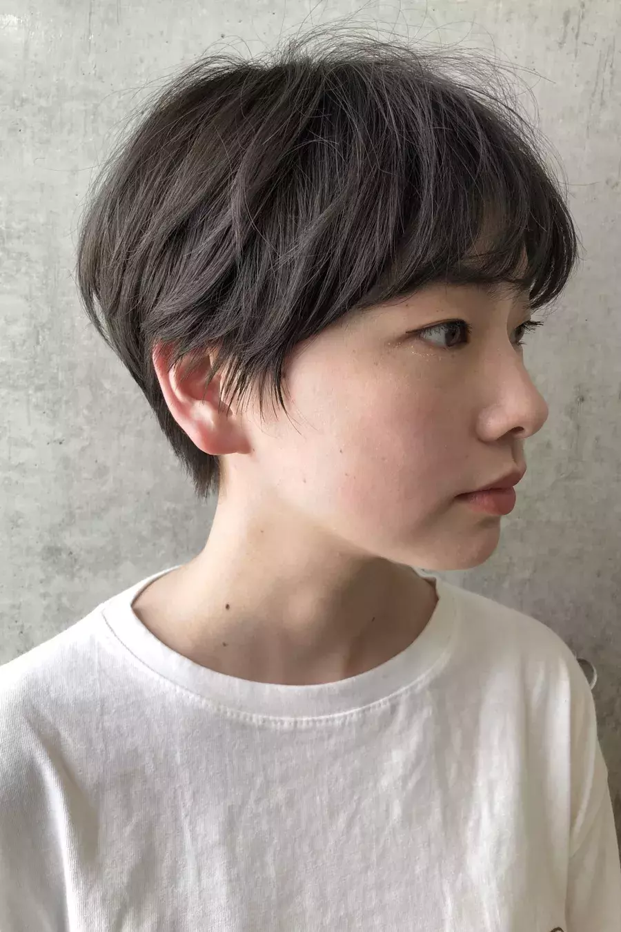 意外と簡単 こなれショートが叶う ストレートアイロンを使った スタイリングテク ローリエプレス 意外と簡単 こなれショートが叶う ストレートアイロンを使った スタイリングテク ローリエプレス
