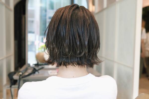 実は簡単にできる 髪型に飽きたら くびれボブ でマンネリ化回避 ローリエプレス