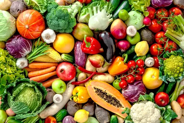 野菜の色って意識してる フィトケミカル が摂れるカラフルサラダレシピ 読む色美容 ローリエプレス