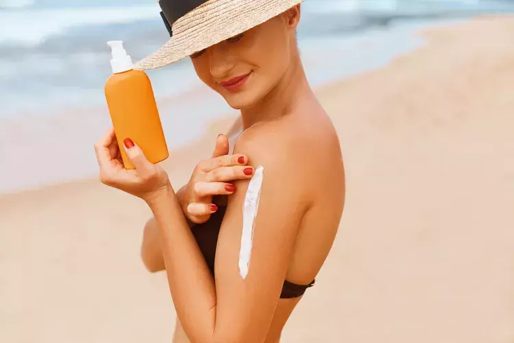 プチプラ スキンアクア トーンアップuvエッセンス で紫外線からお肌を守ろう ローリエプレス