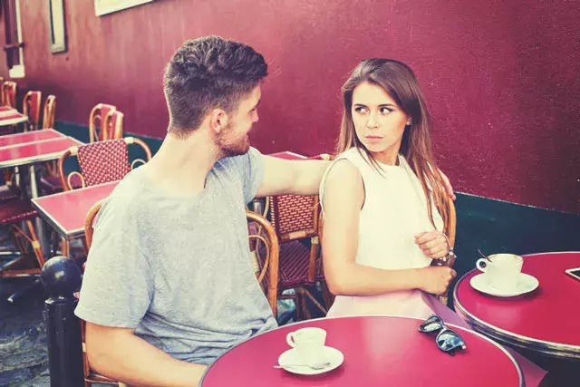 彼とキスができない これは別れるな と予感した瞬間 ローリエプレス 彼とキスができない これは別れるな と予感した瞬間 ローリエプレス