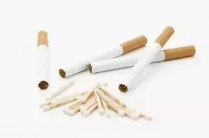 すっぴん美人になるには スキンケアと食事を見直してツヤ肌へ ローリエプレス