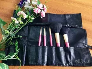 メイクブラシ収納10選 持ち運びに代用ケースいろいろ 100均も便利 ローリエプレス