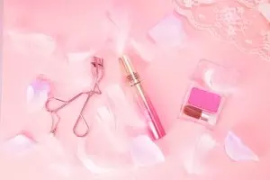 色白さんのファンデーションおすすめ14選 ドラッグストアプチプラも ローリエプレス