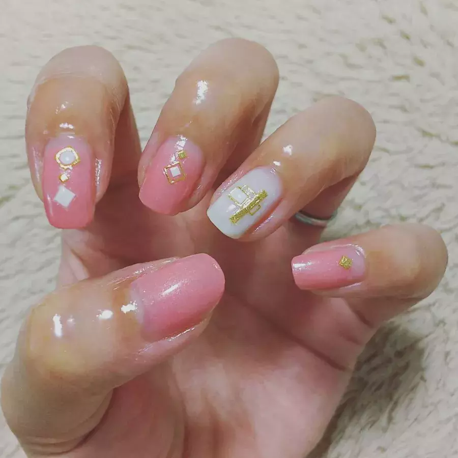 驚きのクオリティ 100均ネイルシール を使った秋ネイルお手本帳 ローリエプレス