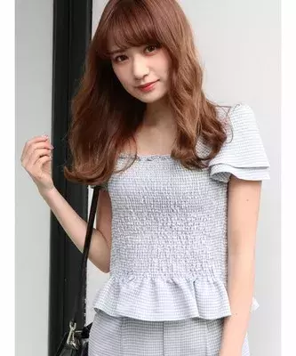 ボディラインをのぞかせて 彼を落とすためのぴたっとモテ服 ローリエプレス
